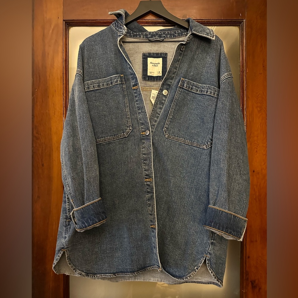 Abercrombie & Fitch Size M denim shacket